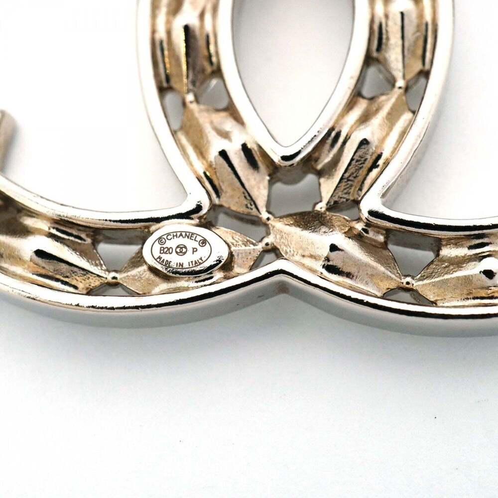 CHANEL Silver Logo Brooch - Picture 4 of 6